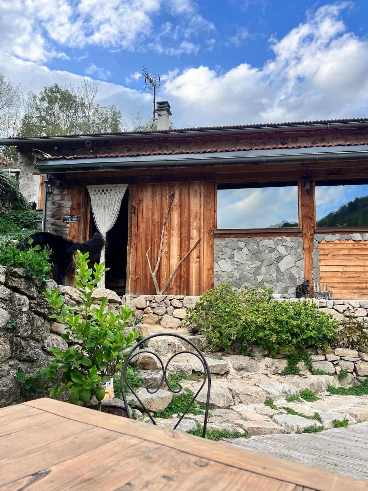 Maison Pres De La Dolce Via Avec Bain Norvegien Saint-Cierge-sous-le-Cheylard Exterior photo